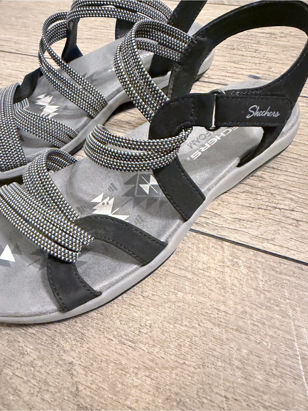 Skechers Women's Black & Gray Strappy Memory Foam Sandals - Picture 6 of 14